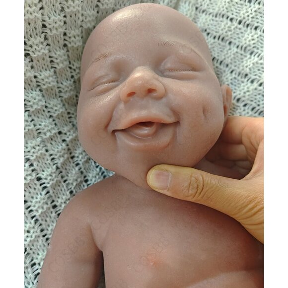 45cm Brown Skin 6.82lbs Full Body Silicone Newborn Baby Reborn Baby Dolls Girl - Picture 5 of 10